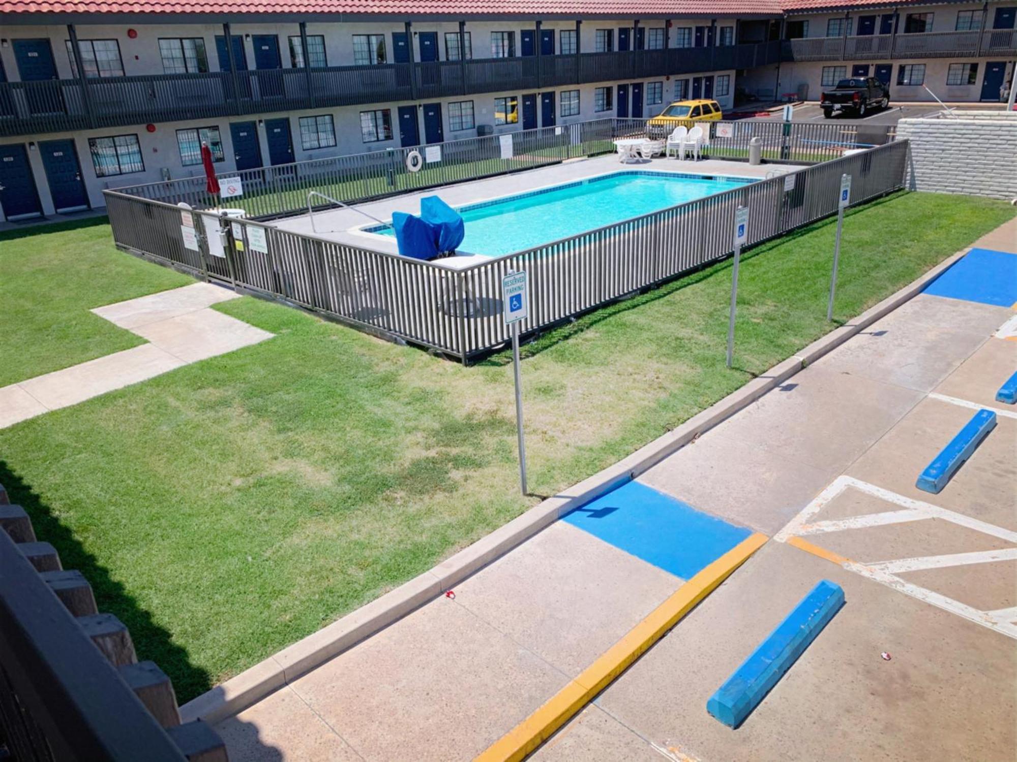 Motel 6-Amarillo, Tx - Airport Eksteriør billede